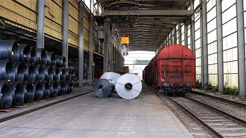 Stahlrollen Lagerhalle mit Bahnanschluss Transport Logistik GmbH - Full Service Logistic aus Iserlohn - Stahlrollen Lagerhalle mit Bahnanschluss